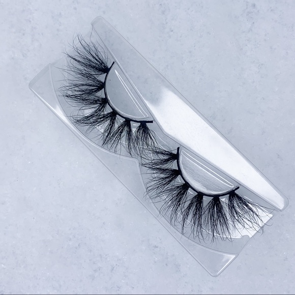 Other - LAST PAIR “VIXEN” 25mm lash